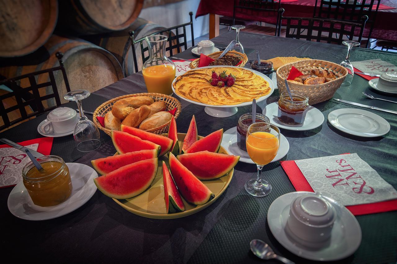 Hotel & Spa Chai De La Paleine Le Puy-Notre-Dame エクステリア 写真